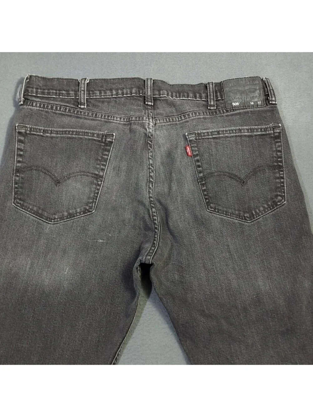 Levi's Jeans Men's 38x32 Fits 36x30 Black 505 Regular Fit Straight Leg Denim